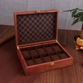 Boîte à montres en bois à 10 fentes, finition grain rouge et intérieur à carreaux chic - Palissandre Rouge (Cuir à Carreaux) 10 Montres