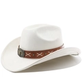 Détail d'un chapeau de cowboy blanc en suède avec bandeau en cuir brun et boucle de taureau - M (56-58cm) / Crème
