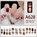 Kurze braun-weiße Schachbrett-Klebepfoten mit Goldfolien-Akzenten und 24-teiliges Set - Dunkelbrauner Goldfolien-Schachbrett-Spleiß-Stil (A628)