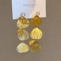 Goldene Ginkgoblatt-Quastenohrringe mit funkelnden Strasssteinen auf weißer Karte - Ginkgo Quaste / Gold (Groß)