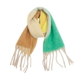 Détail d'une écharpe multicolore aspect mohair avec de grosses franges et texture douce - 02# Jaune