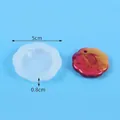 Detail of flower shaped silicone mold for resin pendants with 5cm diameter and 0.8cm thickness - 60-1140 Flower Shape
