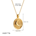 Dettaglio del ciondolo a luna in oro 18K con zirconi e catena di 45cm - Medaglione Luna a Rilievo