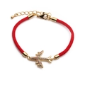 Bracelet tressé rouge avec breloque avion dorée ornée de zircons multicolores - Avion / Rouge