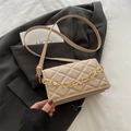Sac bandoulière matelassé abricot chic avec chaîne dorée et bandoulière en cuir - Kaki