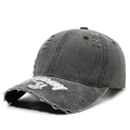 Vintage gewaschene dunkelgraue Baseballkappe mit Distressed-Löchern und Stickerei - Verstellbar / Schwarz