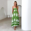 Robe midi d'été bohème vert herbe avec broderie blanche et design à bretelles dos nu - S / Imprimé Vert
