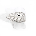 Verstellbarer silberner Monstera Blatt Ring aus poliertem Edelstahl in offener Form - Silber Monstera Blatt Stil (PB758)