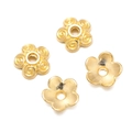 Détail macro des calottes de perles en fleur dorée pour bijoux DIY et épingles à cheveux - Modèle 07 (Environ 6,5 * 7 mm) 20 pièces