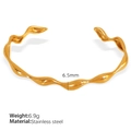 Eleganter vergoldeter wellenförmiger offener C-Armreif aus poliertem Edelstahlgefüge - Wellen Offener Stil (SZ140) / Gold