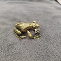 Antique bronze frog solid figurine for desktop tea tray decoration with realistic texture - Smooth Frog / Bronze