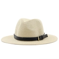 Vue détaillée du chapeau de paille Panama avec tissage fin et bande en cuir noir - M (56-58cm) / Beige