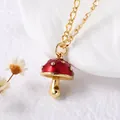 Rote Pilz-Halskette mit goldenen Punkten auf einer Goldkette für Damen - Pilz (Stil A)