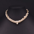 Élégant collier de perles d'eau douce blanches avec un pendentif en forme de grosse perle - Collier Tissé Multi-perles