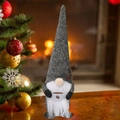 Gnomo de Navidad de felpa con gorro gris de punto y taza de café para decoración festiva - Gnomo de Café Gris
