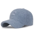 Berretto da baseball in pile blu-grigio con ricamo Teddy e orsetto bianco - Regolabile / Celeste