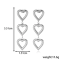 Silberne Edelstahl-Ohrhänger mit drei Herzen und einer Gesamtlänge von 5,51 cm - Hohler Dreifach-Herz-Drop-Stil (ER-1636)