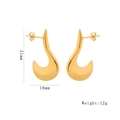Vue détaillée montrant les dimensions de 31mm par 18mm de ces boucles d'oreilles - Crochet Goutte d'Eau Caréné (1187 Or)