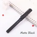 Stylo-plume noir mat avec prise ergonomique et clip métallique classique en forme de U - Noir mat