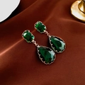 Orecchini pendenti vintage verde smeraldo con cornice dorata su velluto scuro - 22# Perno in argento-Verde