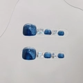 Unghie piedi finte fatte a mano blu scuro con glitter argento e strass iridescenti - Piccolo (S) / Blu Scuro (B33)