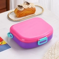 Bunte Brotdose in Pink und Lila mit blaugrünen Verschlüssen auf einer Marmorplatte - 1300ML / Rosaviolett