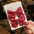 Pair of handmade deep red bow hair clips with twill ribbon texture on a display card - Handmade Bow (A1718) / 2 Pcs/Set / Burgundy