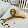 Minimalist 13cm hanger-shaped amber hair claw clip with a twisted resin design for women - 13cm Hanger Type / Autumn Yellow