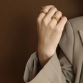 Set of two gold croissant rings with retro twisted texture for women in titanium steel - US 6 / Gold
