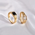 Schicke Ringe aus Titanstahl in Gold mit strukturierter Oberfläche und Zirkoniasteinen - US 6 / Gold Weißer Zirkonia