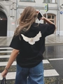 Μαύρο βαμβακερό t-shirt με λευκό σχέδιο περιστέρι της ειρήνης στο πίσω μέρος - S / Μαύρο