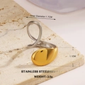 Tweekleurige roestvrijstalen ring met een gouden druppelmotief op zilveren band - Tweekleurige Druppelstijl (ZN1131G-2)
