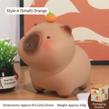 Tirelire Capybara avec orange sur tête, taille 97x125x135mm et poids de 160g modèle - Style A Petit Debout Orange Capybara