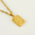 Collar de acero inoxidable dorado con colgante cuadrado y la letra C grabada con relieve - Letra C