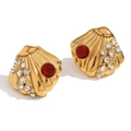 Elegantes pendientes de concha bañados en oro de 18K con gema roja y pedrería - Pendientes de Concha con Rubí - Dorado / Dorado
