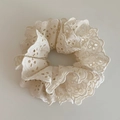 Elastico per capelli in pizzo di cotone bianco crema con ricamo floreale traforato - Bianco Sporco