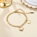 Detalle de pulsera de acero inoxidable de 18K con colgante de corazón y placa redonda - Estilo Cadena Mixta Corazón Etiqueta Redonda