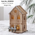 Nordisches Holzhaus mit LED-Licht, 7x7.3x10 cm Weihnachtsdekoration für den Winter - Spitzdach Zaun Leuchthaus (BXW028)