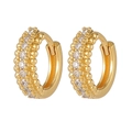 Aros de oro de 18 quilates con superficie texturizada y brillantes circonitas blancas - Huggie de Circonita Texturizada (E477)