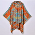 Ethno-Kapuzenponcho mit orange-blauem Jacquard-Muster und dicker Stricktextur für Damen - 135x155cm / Orange