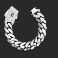 Dettaglio del bracciale a catena cubana d'argento con grande chiusura quadrata con diamanti - Larghezza 20mm / Lunghezza 7 Pollici / Platino