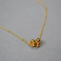 Collar de latón bañado en oro con colgantes cilíndricos dobles y circonitas de colores - Chapado en oro