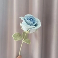 Handmade crochet blue rose bouquet with gradient petals and green leaves for gifts - Xuewu Blue