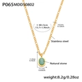 Dettaglio della collana in acciaio inossidabile dorato con pendente in pietra naturale ovale - Ciondolo Pietra Verde Ovale (P065-Oro)