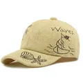 Beige Stroh-Baseballkappe mit schwarzem Waves-Stick und maritimen Mustern für Damen - Handbemalter WAVES Stil (Khaki)