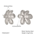 Elegante silberne Edelstahl Kamelienblüten Ohrstecker mit detaillierten Maßen - Silberne Kamelienblüten Ohrstecker (YYE025169-P)