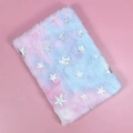Plüsch-Notizbuchhülle mit rosa-violettem Batikmuster und silbernen Sternenverzierung - A5 Linierte Seiten / Großer Stern Hellrosa (Batik)
