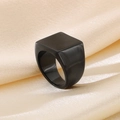 Chevalière carrée noire minimaliste en acier titane avec une finition semi-mate - US 6 / Noir