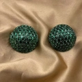 Vintage style green rhinestone stud earrings with emerald crystals on bronze silk background - Dark Green Round