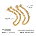 Gedetailleerde weergave van gouden roestvrijstalen kettingoorbellen, 5,6cm lang en 3,3g - Gouden Kettingstijl (YYE023009)